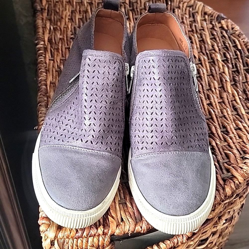 DOLCE VITA womens wedge shoes